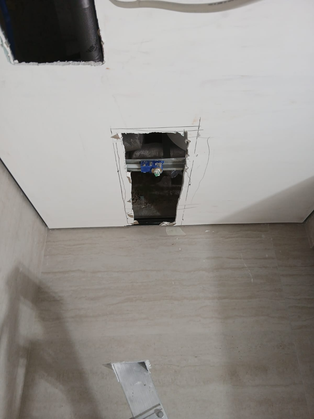 Access opening cut for ducting inspection